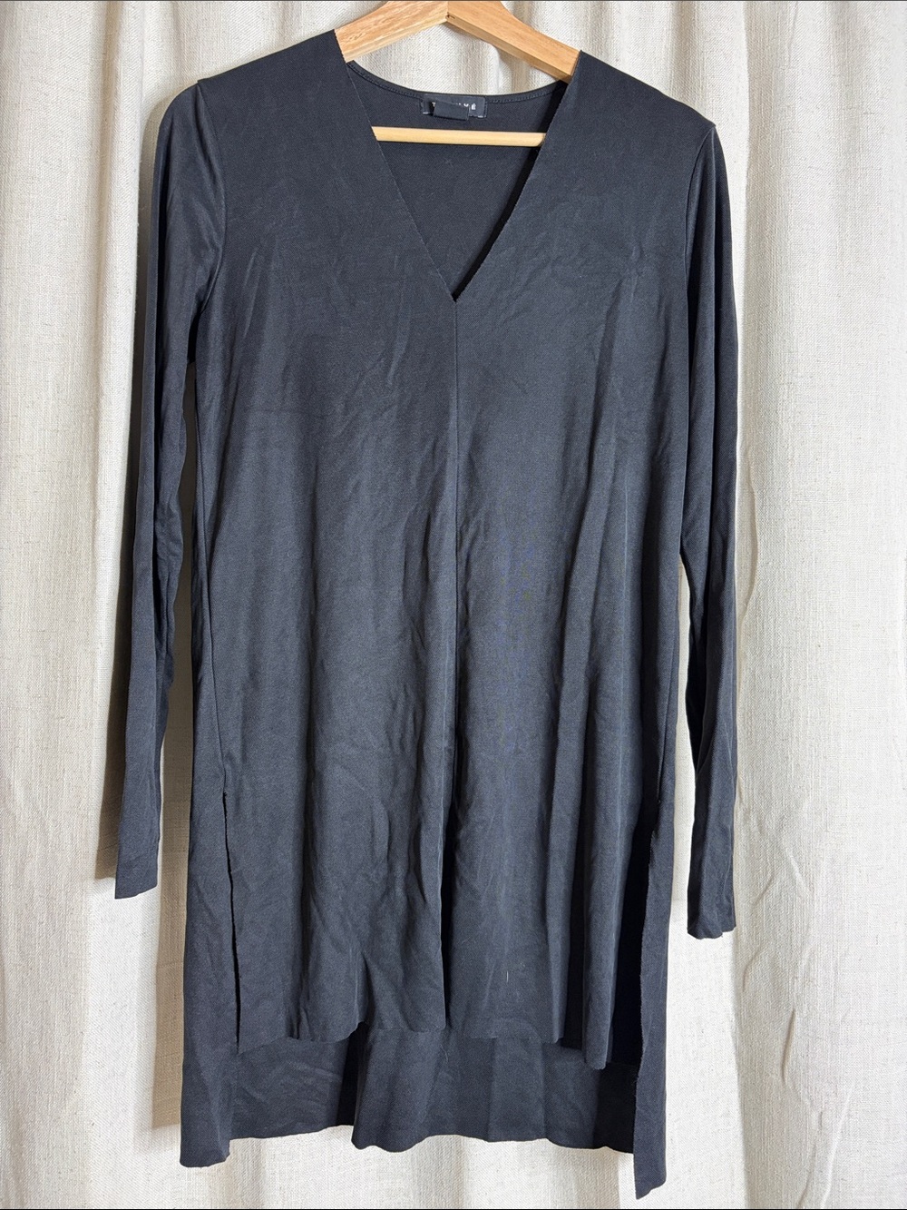Trouve Black Long Sleeve V-Neck Tunic Top